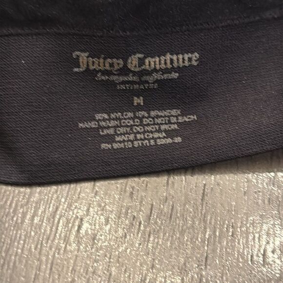 Juicy Couture Sports‎ Bra Medium Black Gold Studded Logo Straps Activewear - Picture 7 of 7